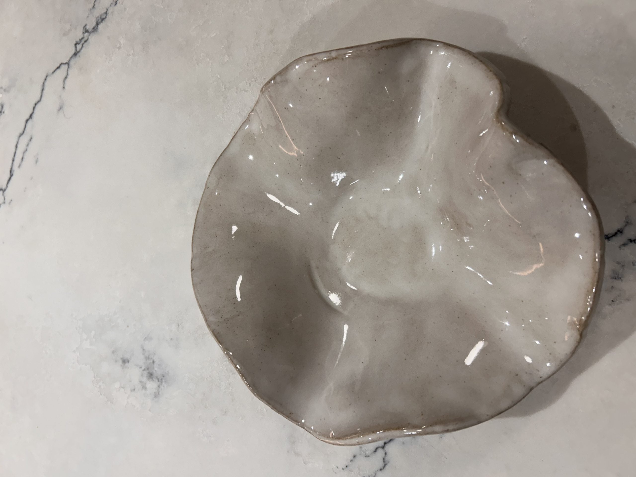 Wave edge serving bowl image 1