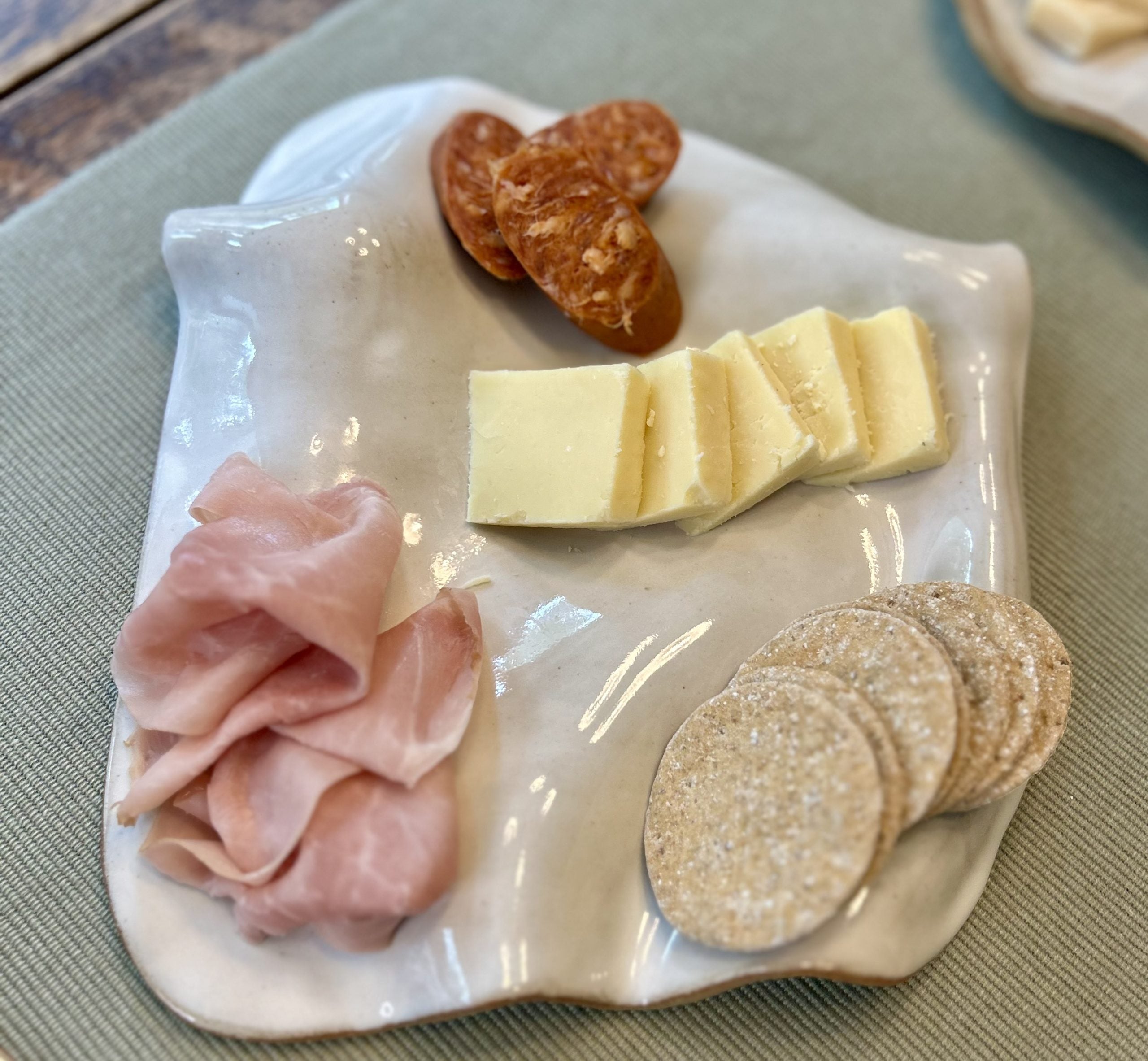 Serving plate 1 image 2