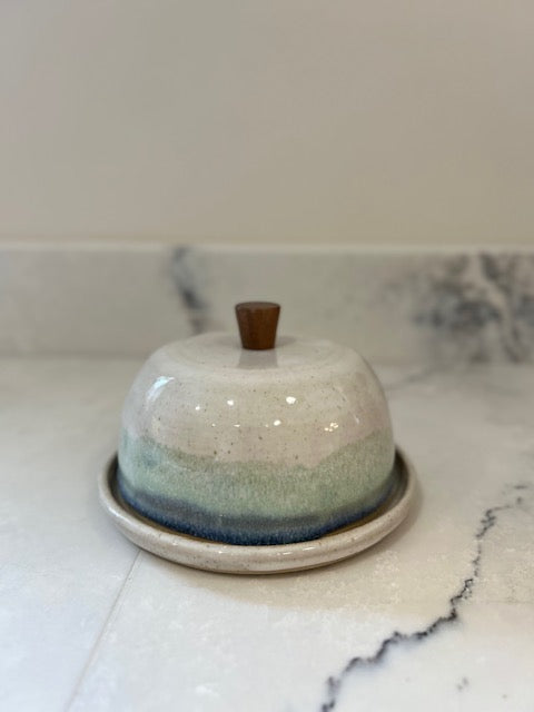 Butter dish image 1