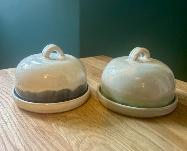 Butter dish (wave break) image 2