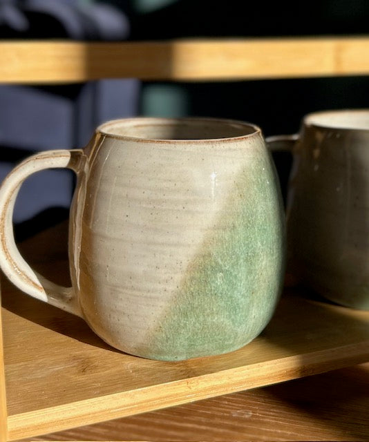 Green and white mug image 3